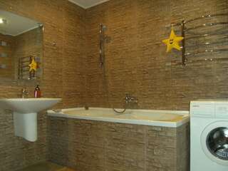 Апартаменты Modern Apartment with Panoramic View near Metro 23August Харьков Апартаменты с балконом-17