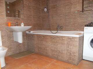 Апартаменты Modern Apartment with Panoramic View near Metro 23August Харьков Апартаменты с балконом-27