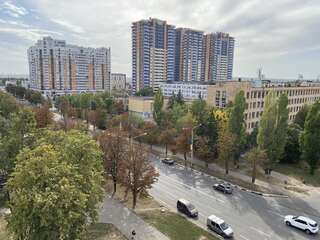 Апартаменты Modern Apartment with Panoramic View near Metro 23August Харьков Апартаменты с балконом-4